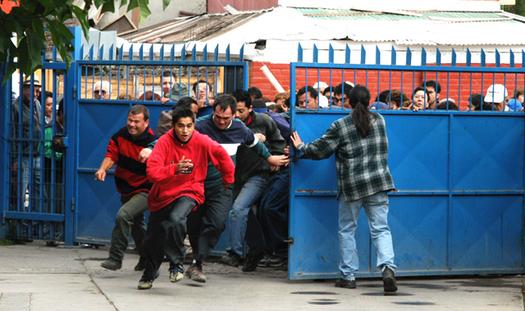 Ouverture de la vente, Communauté Emmaüs San Luis, Santiago, Chili