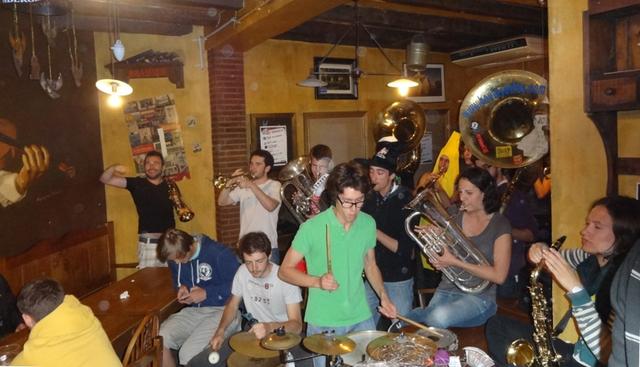 fanfare1