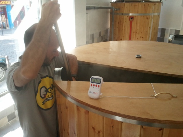 Home made Premier-brassin-a-goutte-dor-4