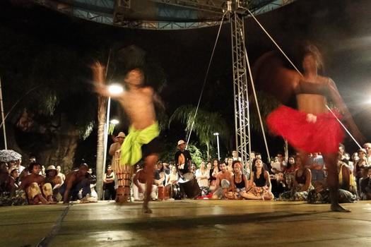 apresentação do grupo Afro em Nós