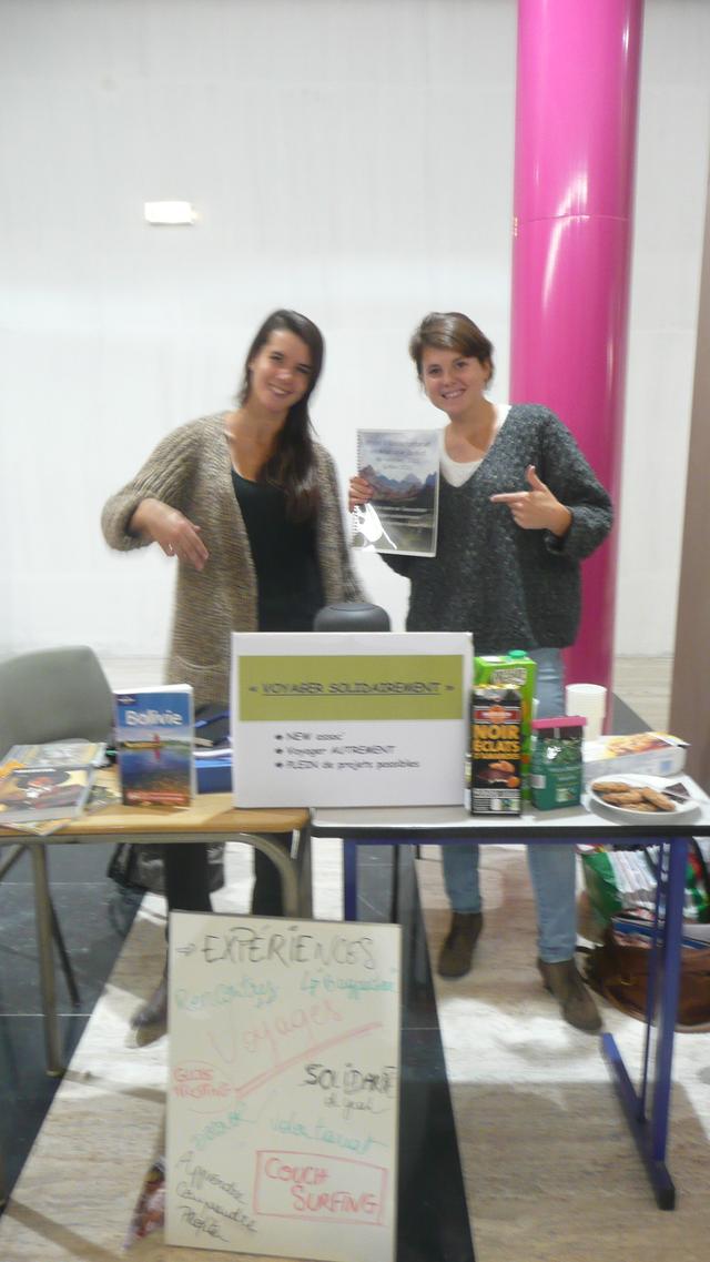 Présentation de notre nouvelle assoc' dans le hall de l'Université